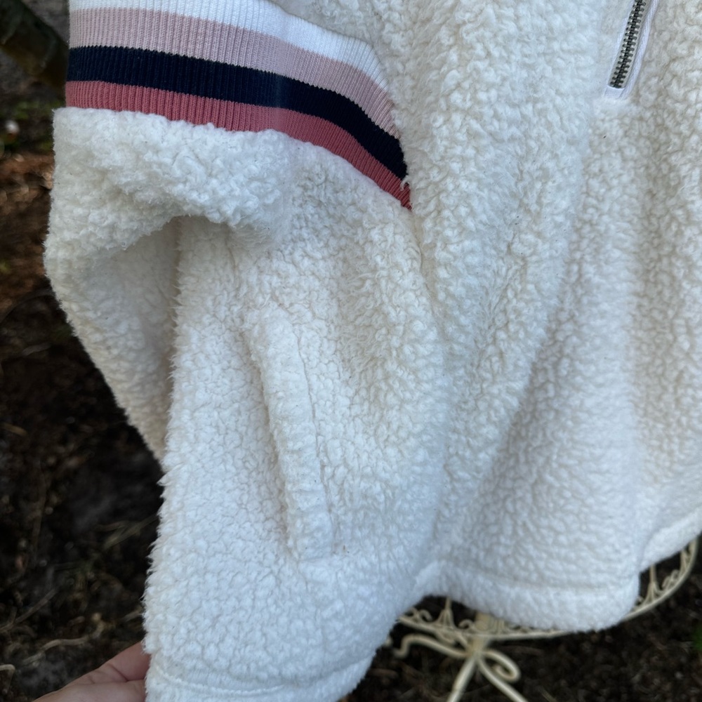 Abercrombie & Fitch White Teddy Jacket with Striped Accents, cabincore, normcore - Picture 3 of 5
